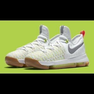 KD 9 men’s size 12